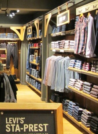 Levi\\'s Store in Lajpat Nagar 