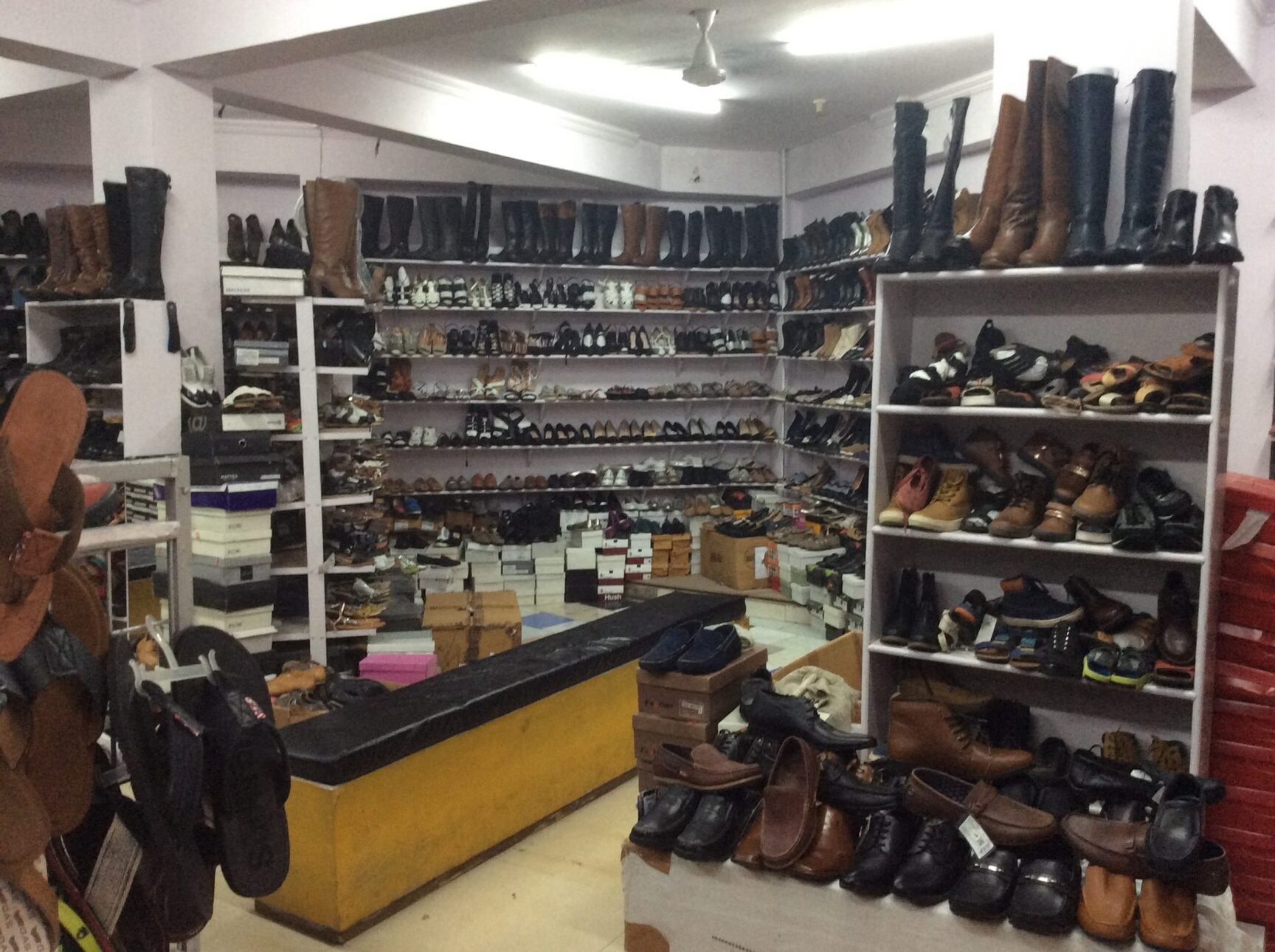 leather boots shop