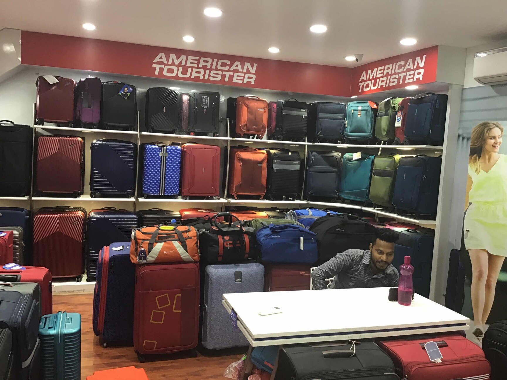 american tourister kamla nagar