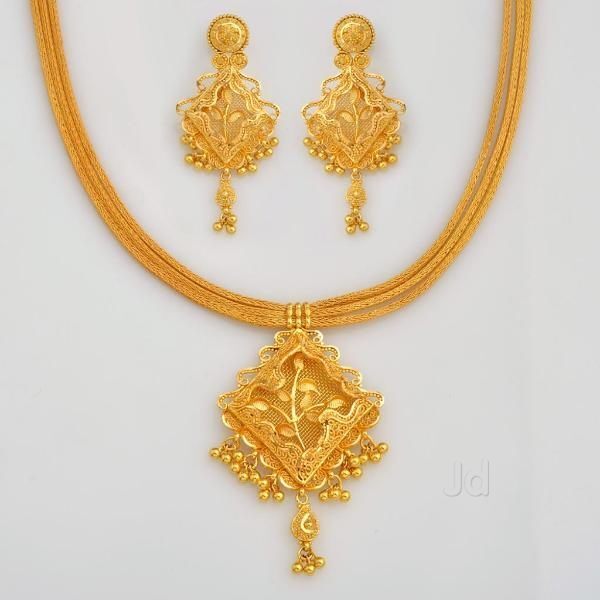 Waman Hari Pethe Jewellers in Borivali 