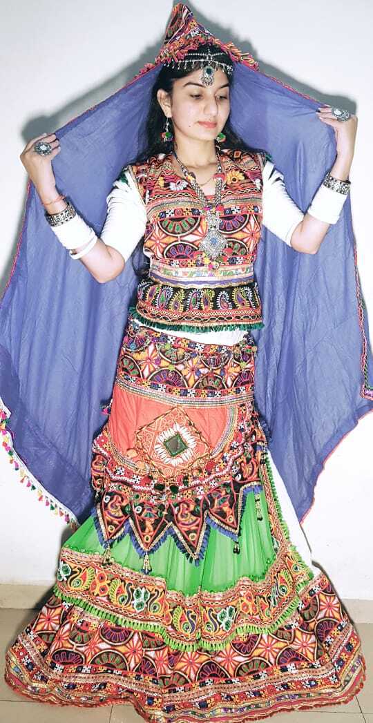 Varsha Fancy Dresswala in Dombivli East 