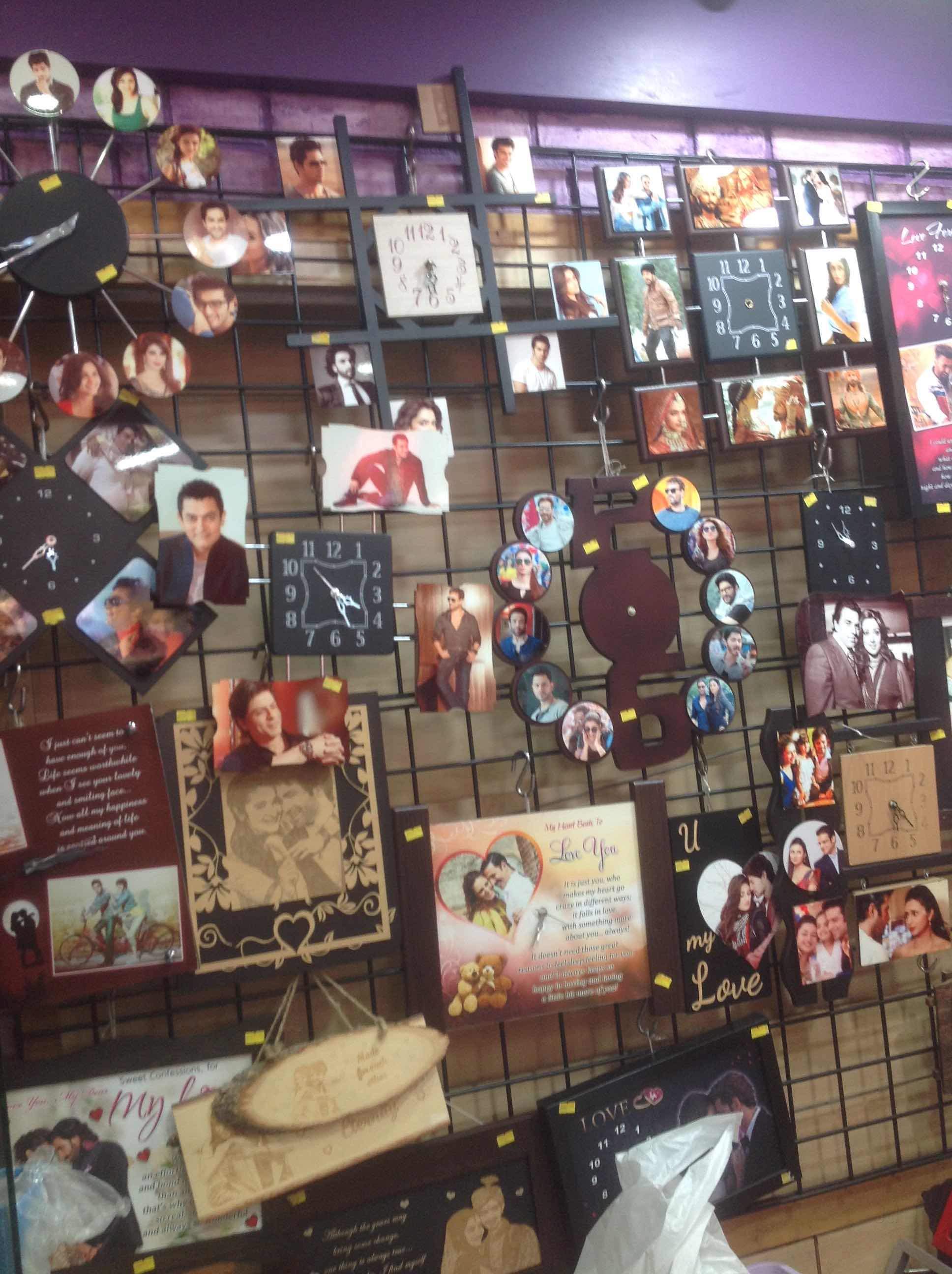 Top 100 Photo Frame Dealers In Vadodara Best Picture