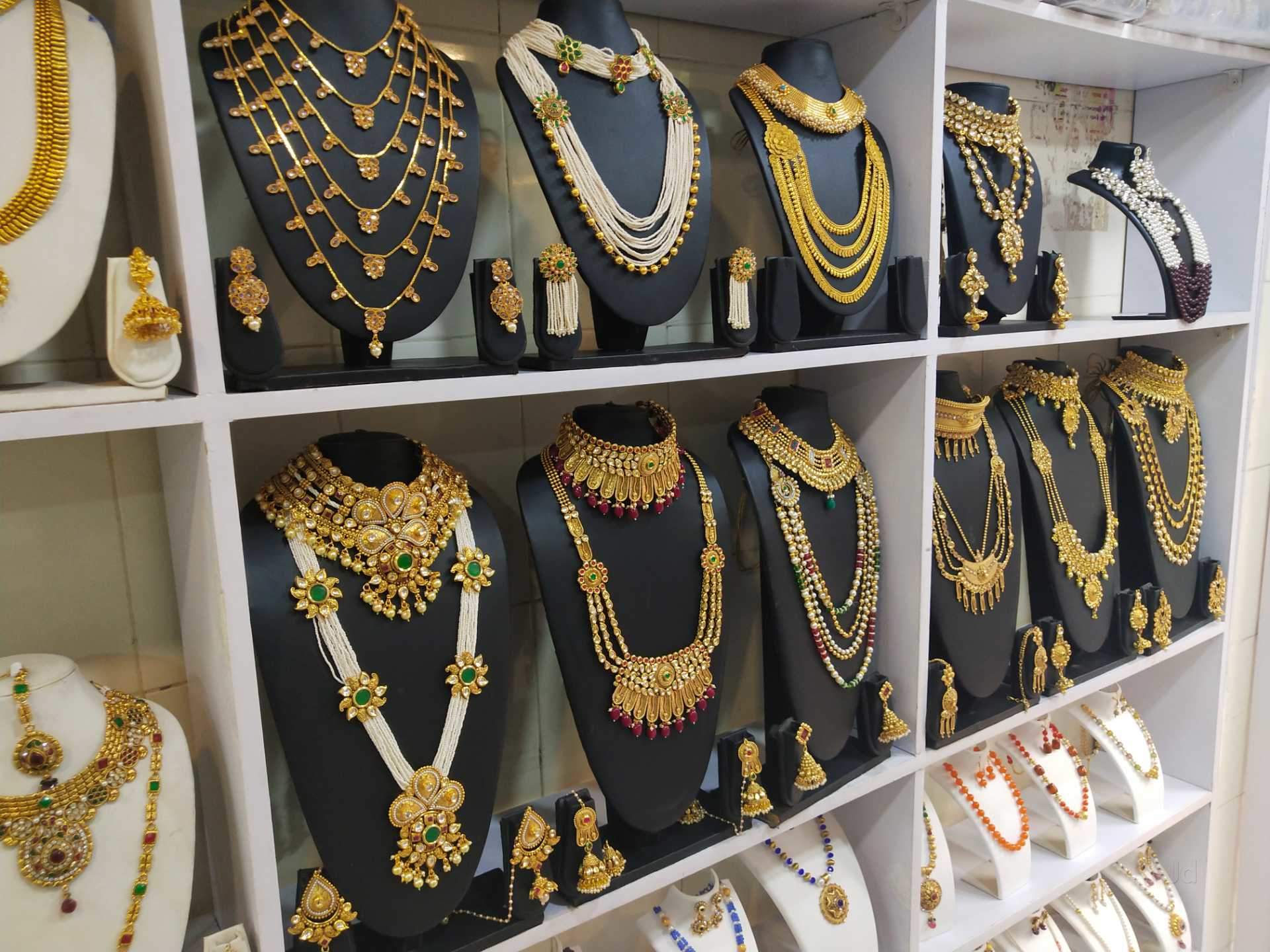 Radhika Jewellers Baroda 2025