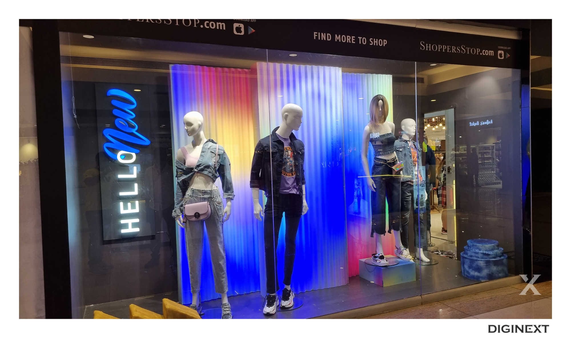 Visual Merchandising (Window Display) Creative Retail Presentation