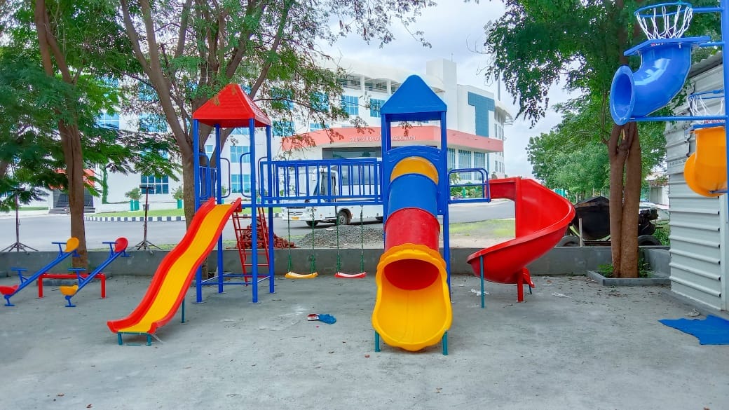 Indiamart Foot Playground Slide Big Roller Slide, Size: 16 X X