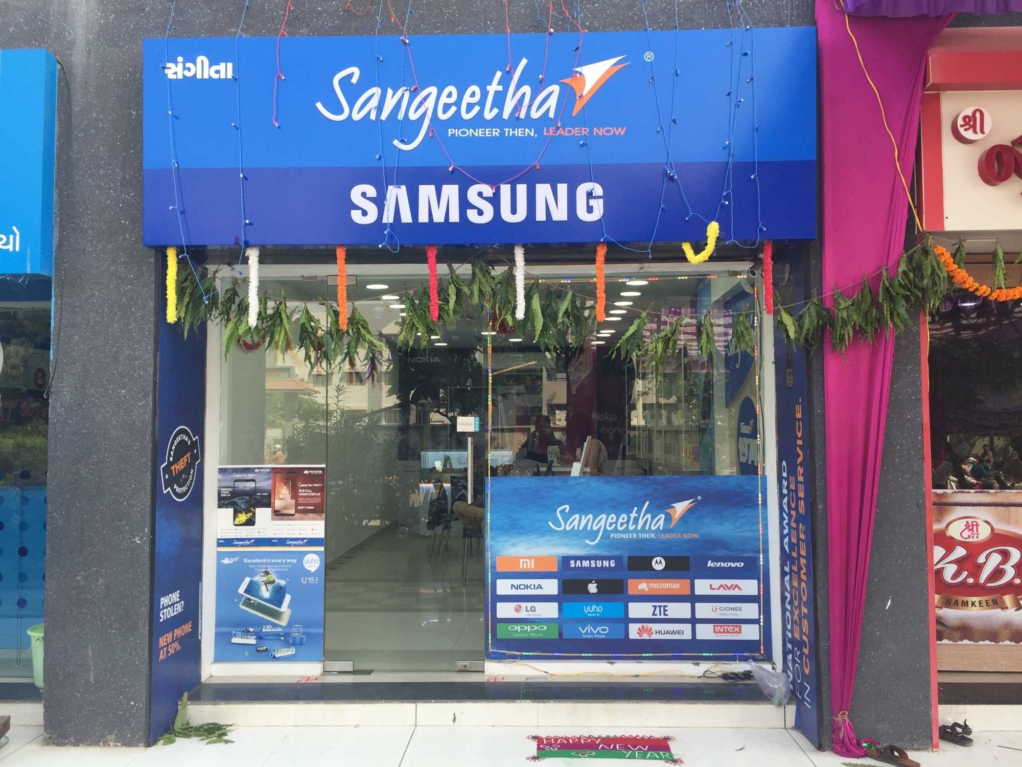 Top Poco Mobile Phone Dealers in Vadodara Best Poco Mobile Phone