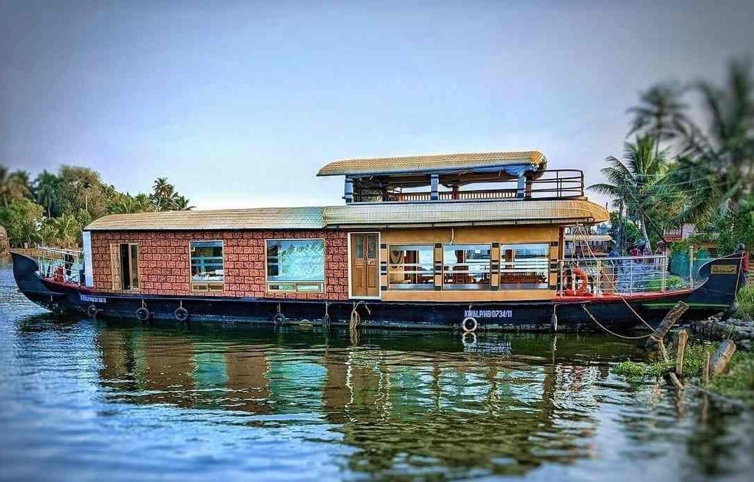 Top House Boats On Hire in Alappuzha Best House Boat Hire Services Justdial