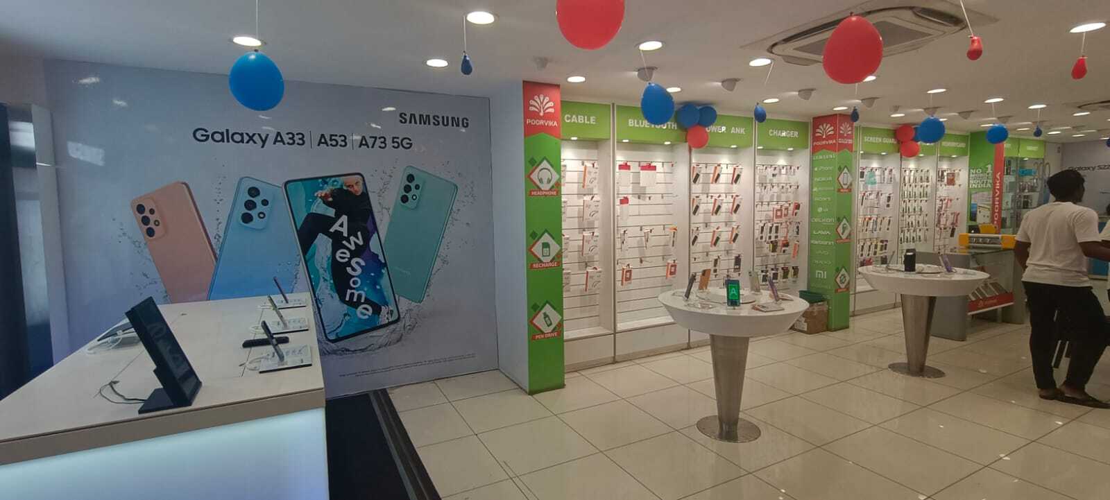 Top Head Phone Wholesalers in Bangalore हेड फ़ोन व्होलेसलेर्स