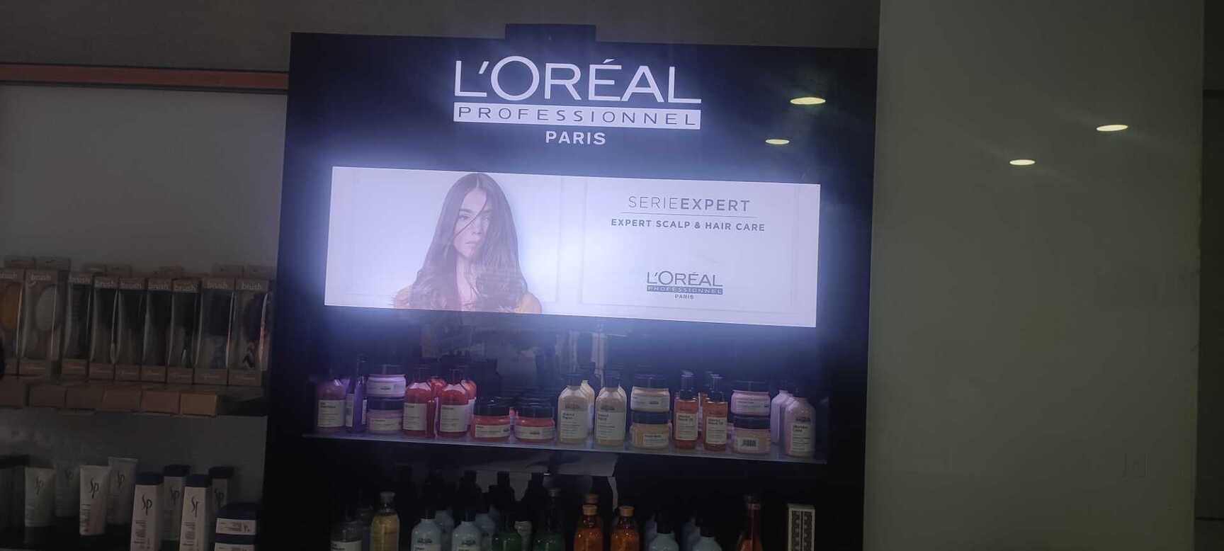 Naturals Salon Photos, Seetha Circle, Bangalore Pictures & Images