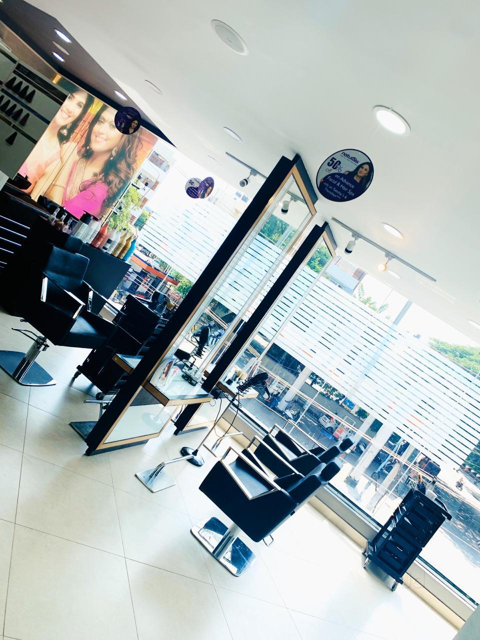 Naturals Salon Photos, Seetha Circle, Bangalore Pictures & Images