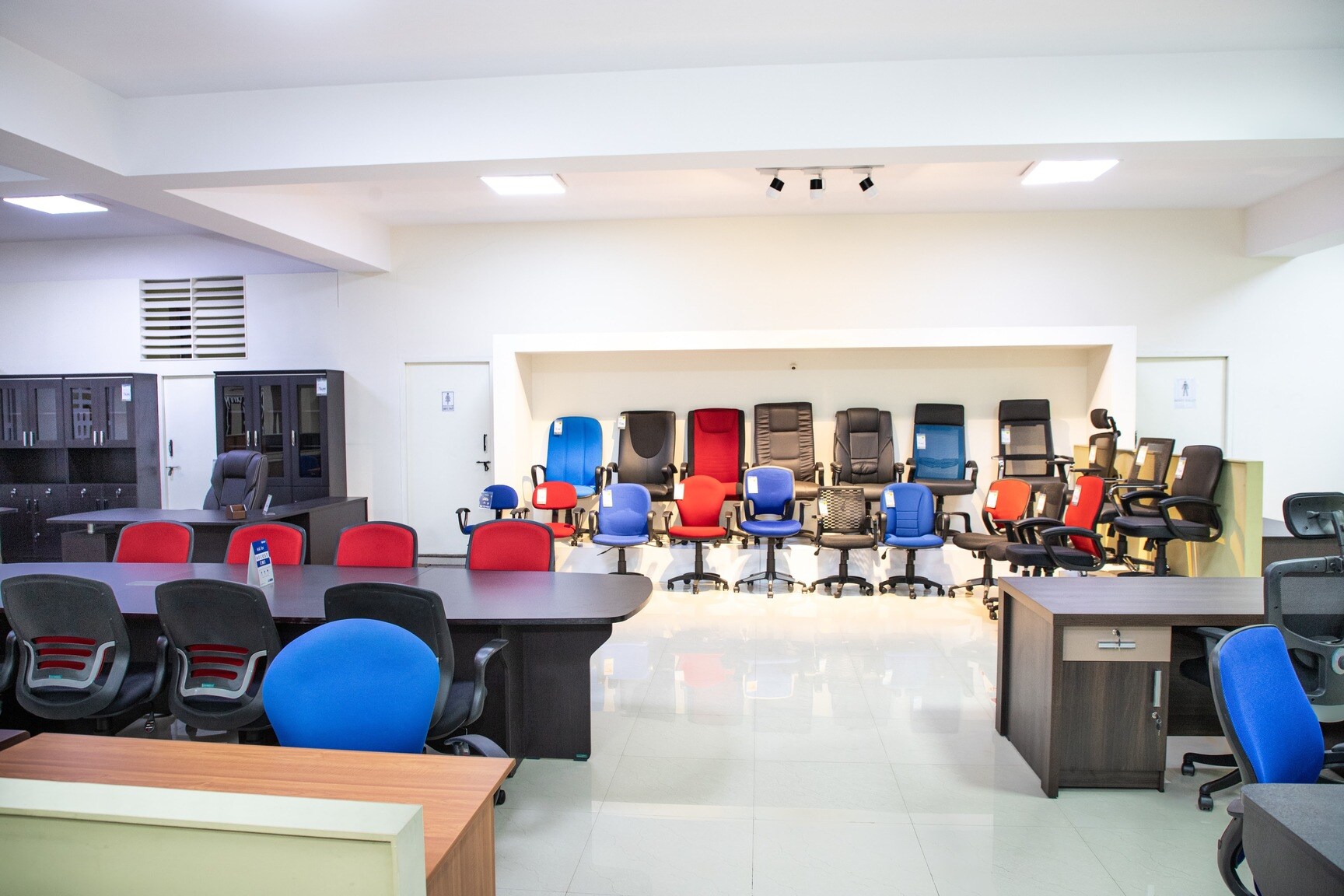 Top Damro Dining Table Dealers in Bangalore Best Damro Dining Table