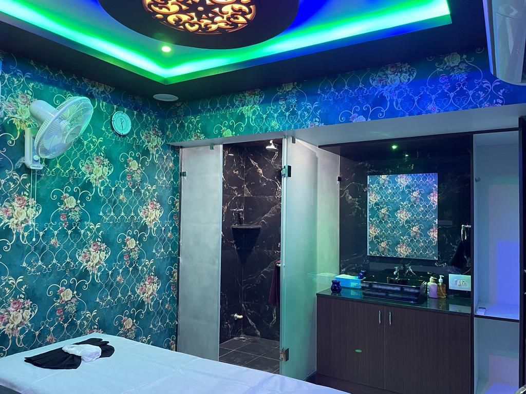 Top Ayurvedic Body Massage Centres in RMV Extension Best Ayurvedic