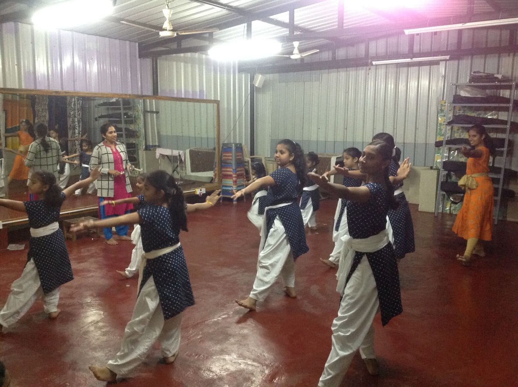 Top Drawing Classes in Vidyaranyapura Best Drawing Classes For