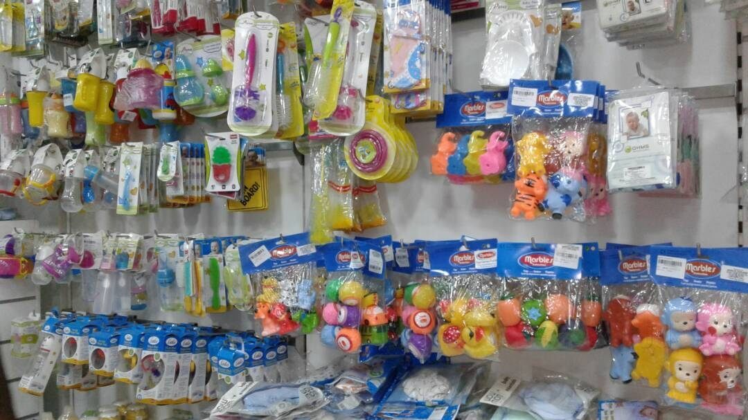 toys r us rmz galleria