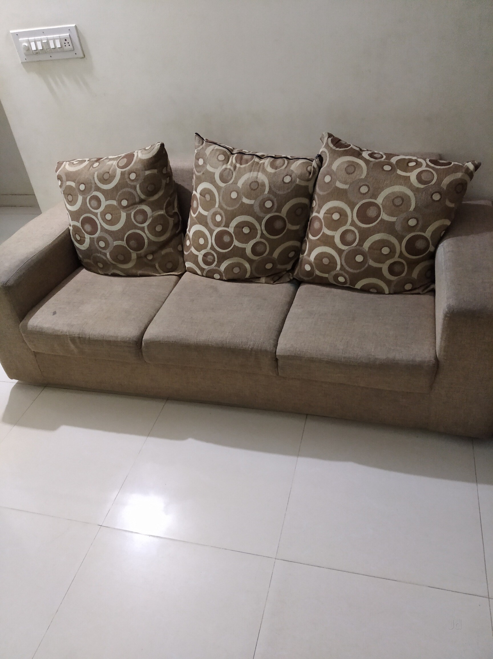 Second Hand Sofa Set Olx Kenya Baci Living Room