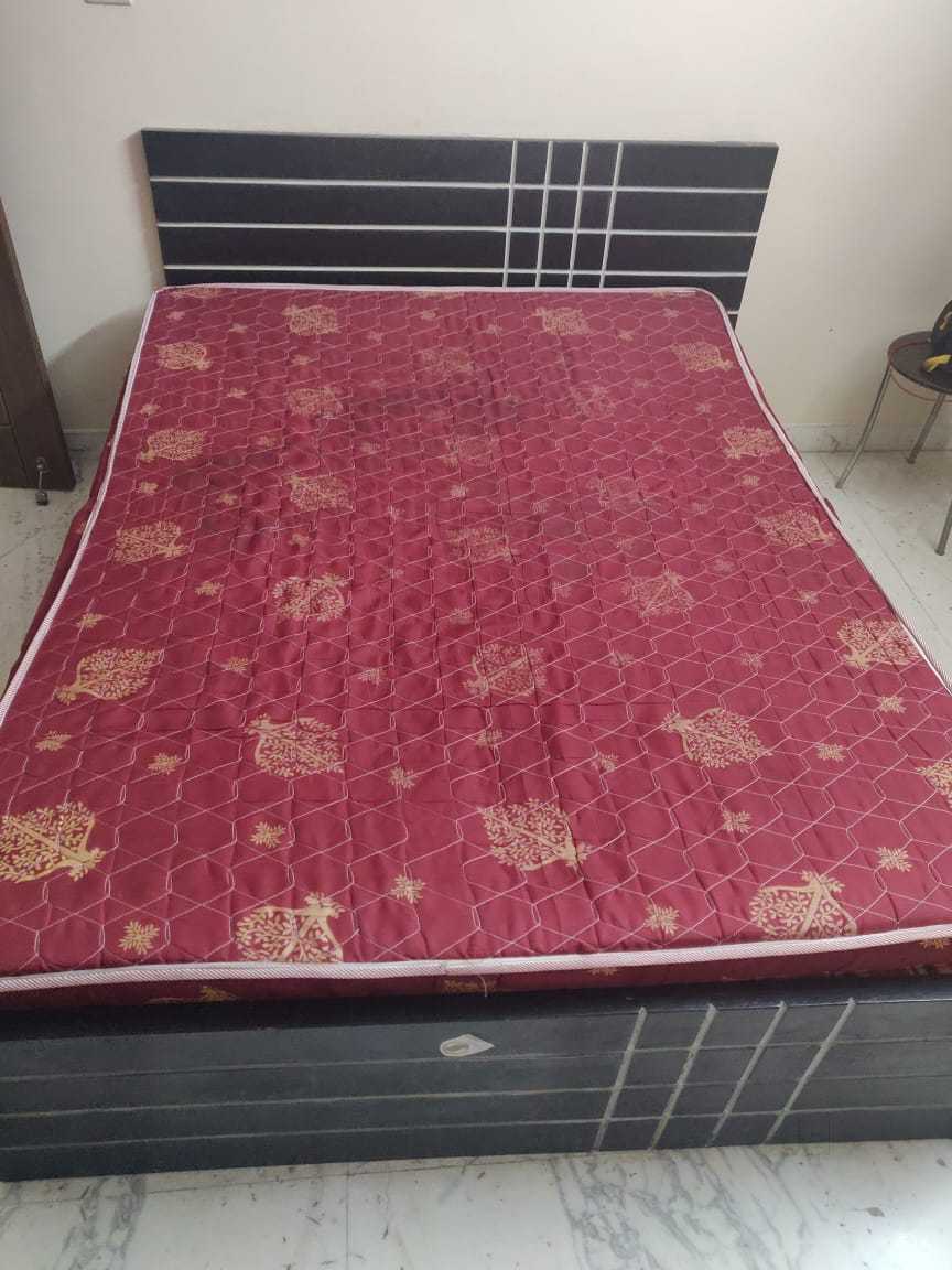 Top 20 Second Hand Dining Table Buyers in Bangalore सेकंड हैंड