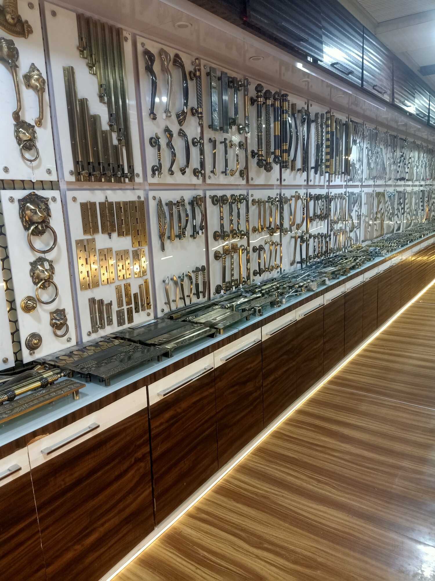 Hotel Kalinga Electric Low Note Sunglasses Hotel Kalinga Bbb