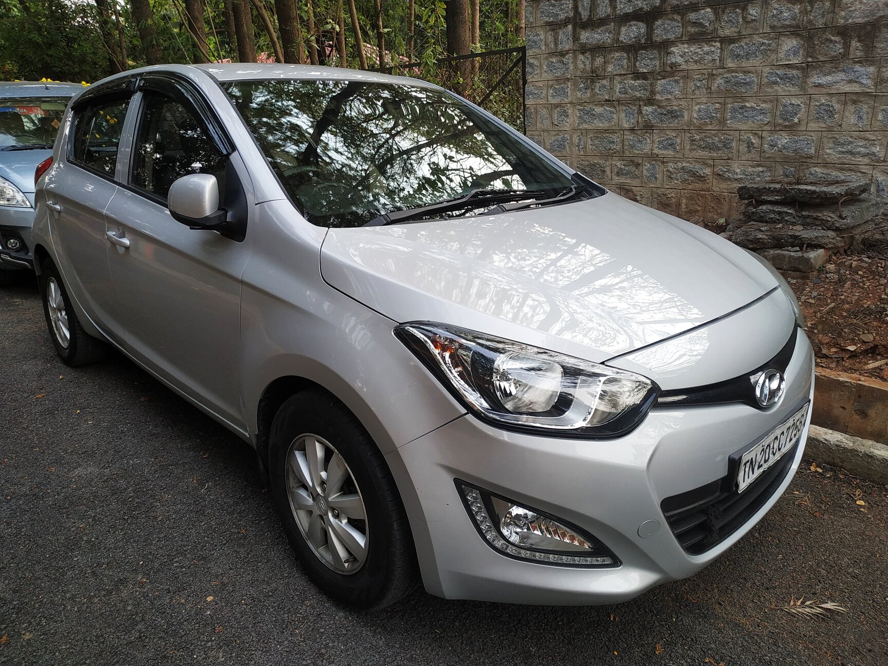 Top Suv Car Rental in Mogappair, Chennai near me Justdial