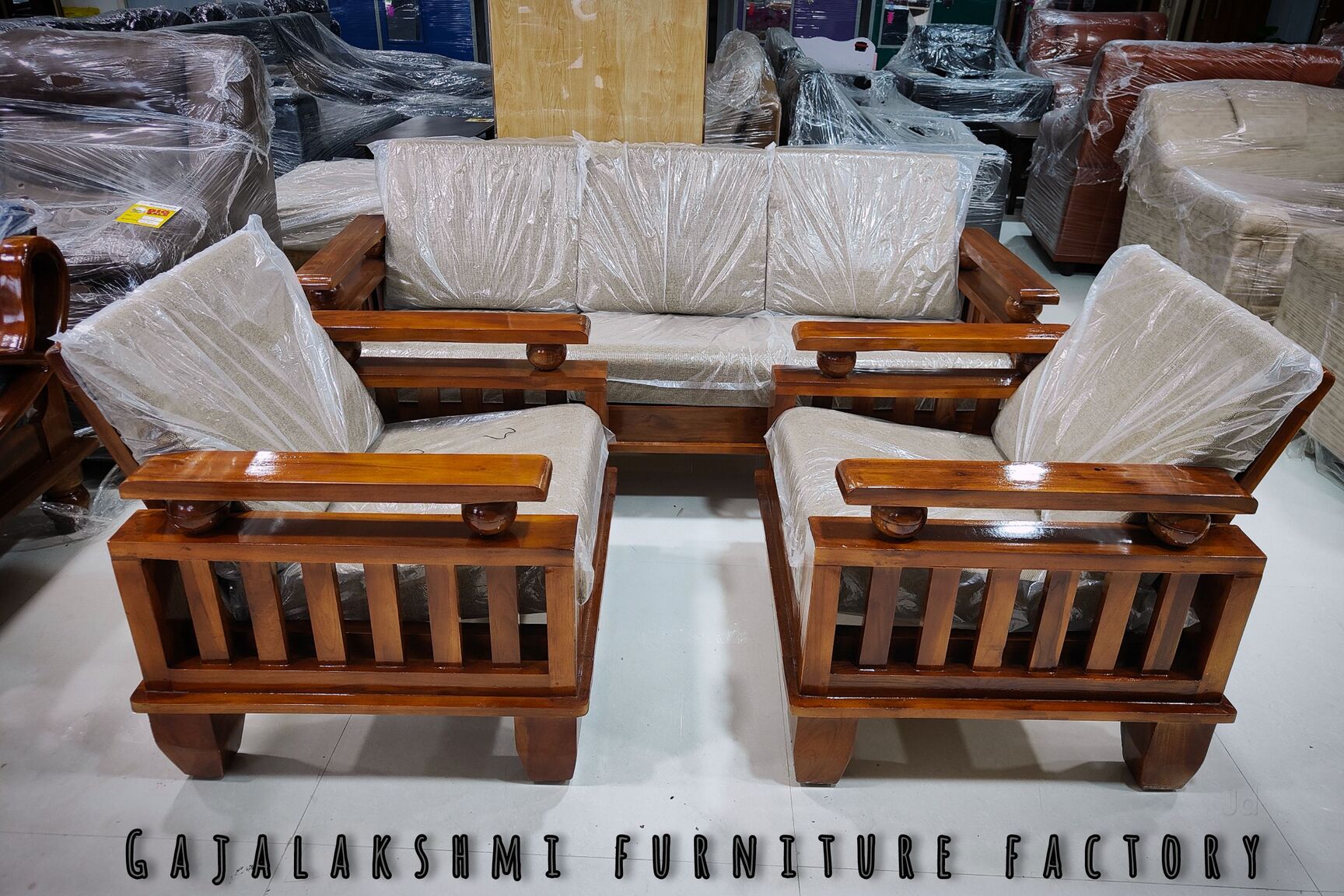Top Furniture Manufacturers in Parthasarathy NagarAdambakkam, Chennai फर्नीचर मनुफक्चरर्स