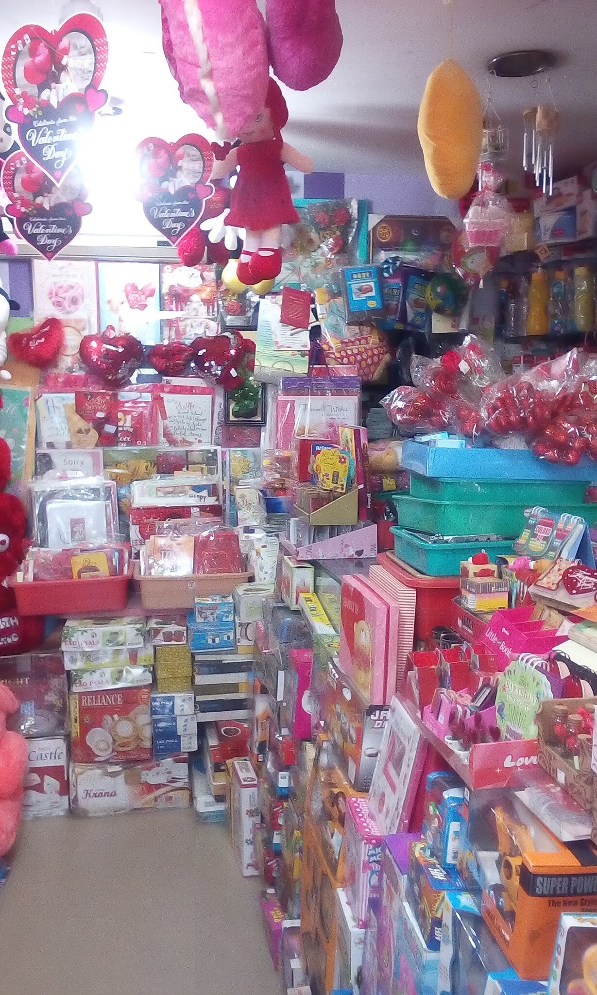 Affordable Souvenir Shops Near Metg Ar Caption - mzbdzrc