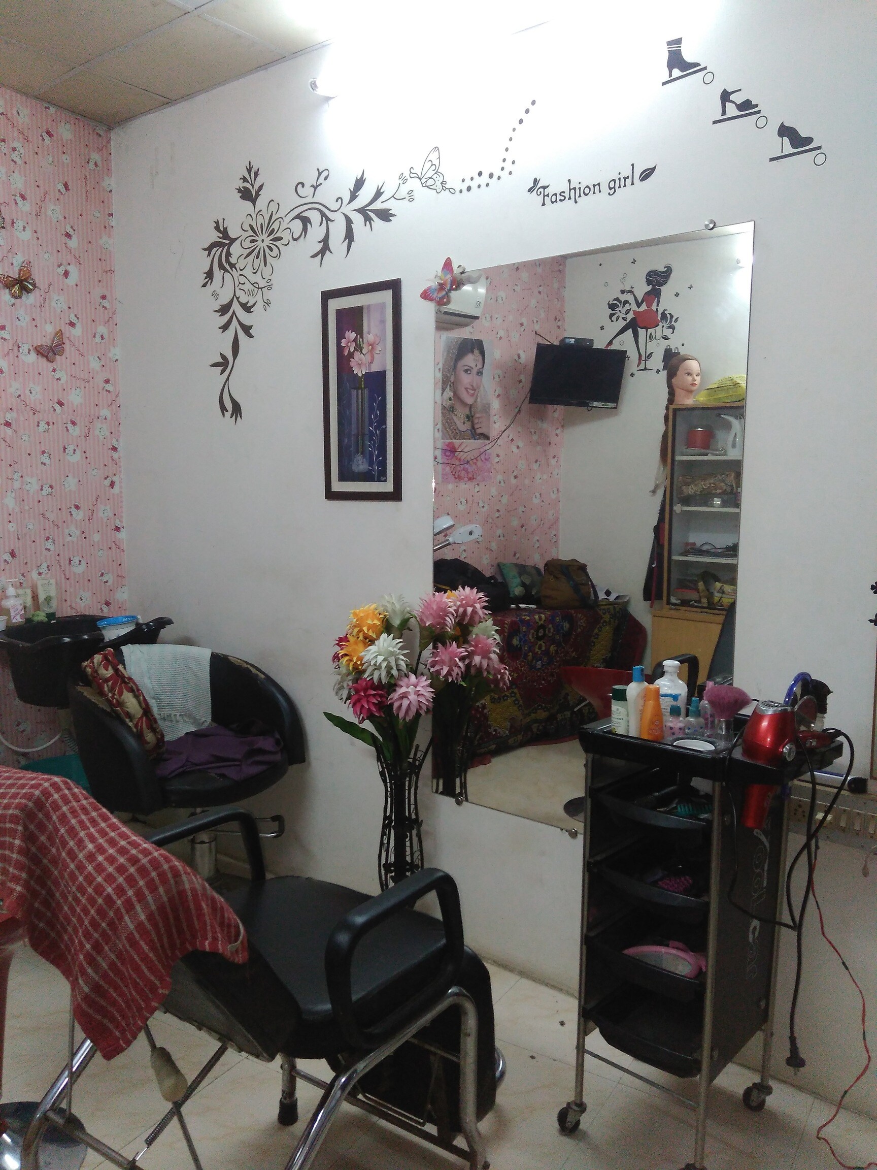 Elegance Beauty Parlour Devis Place Of Beauty Chromepet Beauty Spas In Chennai Justdial