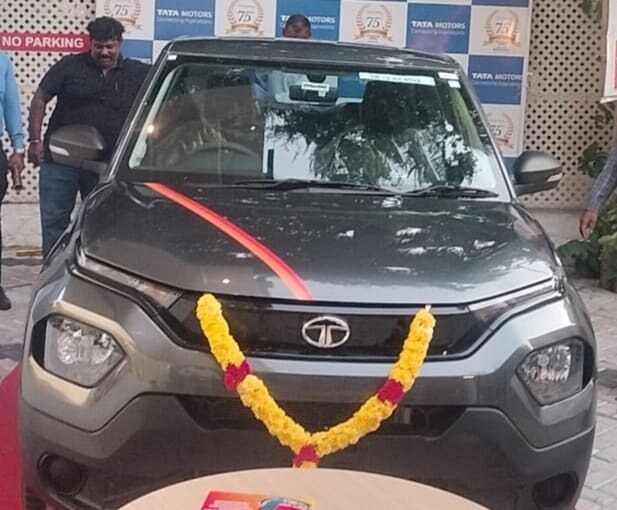 Top Suv Car Rental in Mogappair, Chennai near me Justdial