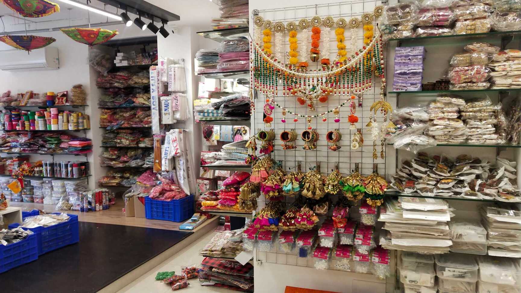 Details more than 106 nipuna gifts chennai tamil nadu kenmei.edu.vn