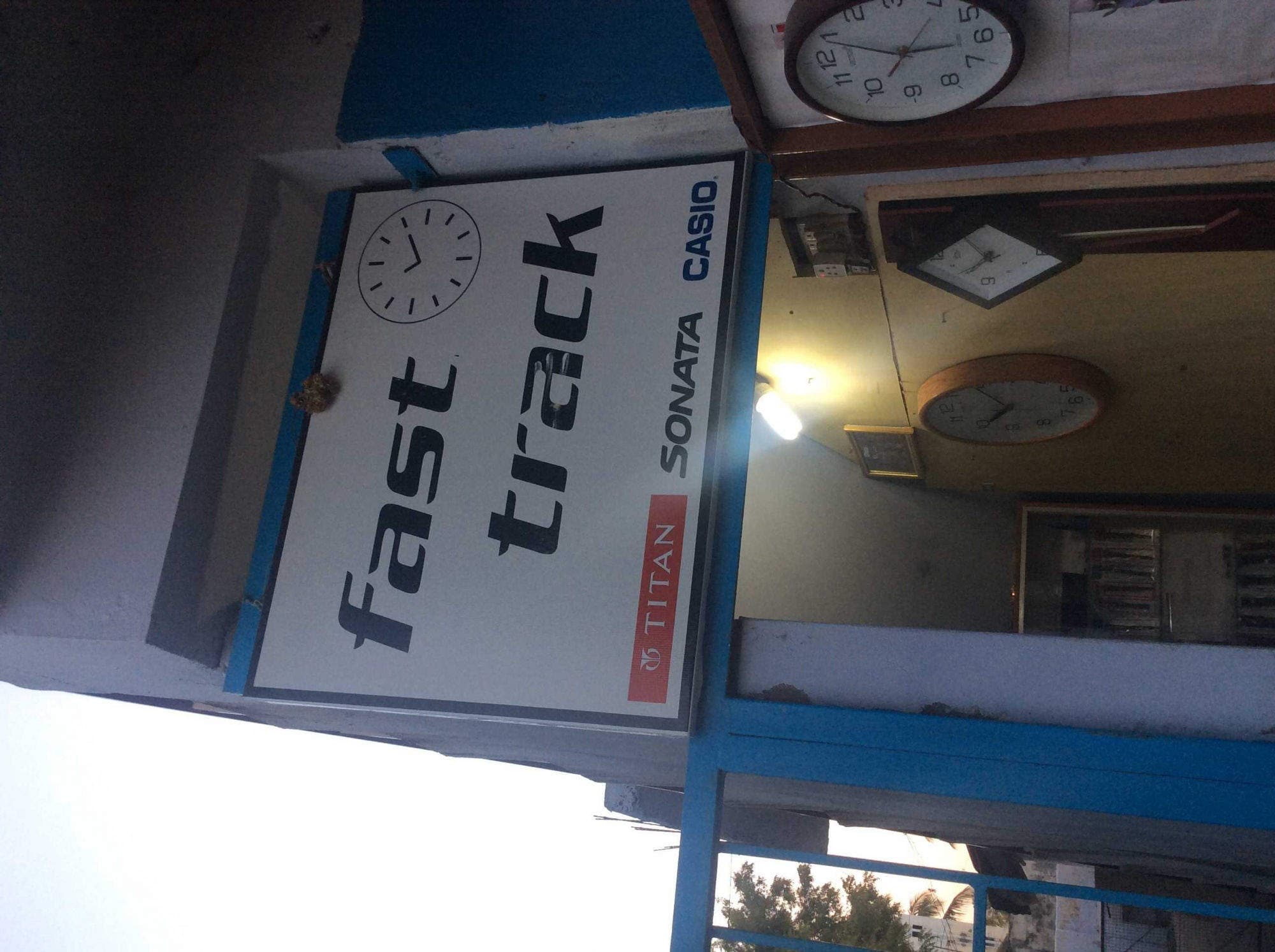 fastrack watch repair centre near me