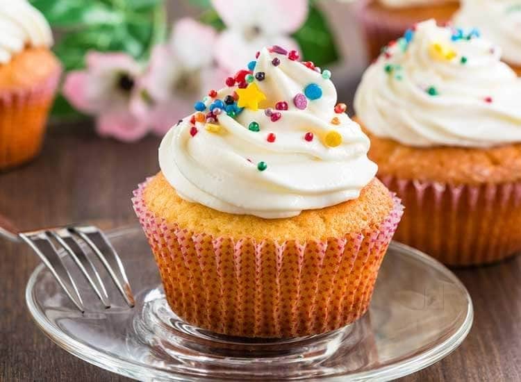 Cake Pie Server in Mumbai Dealers, Manufacturers Suppliers