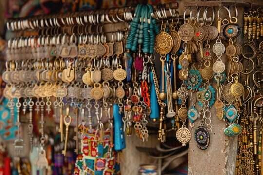 Emerald Suede Leather Womens Court Shoes in Pune Dealers