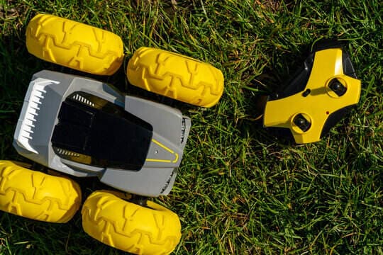 Silverlit Silver Helicopter Price Starting From Rs 4,560 Find - Main Image