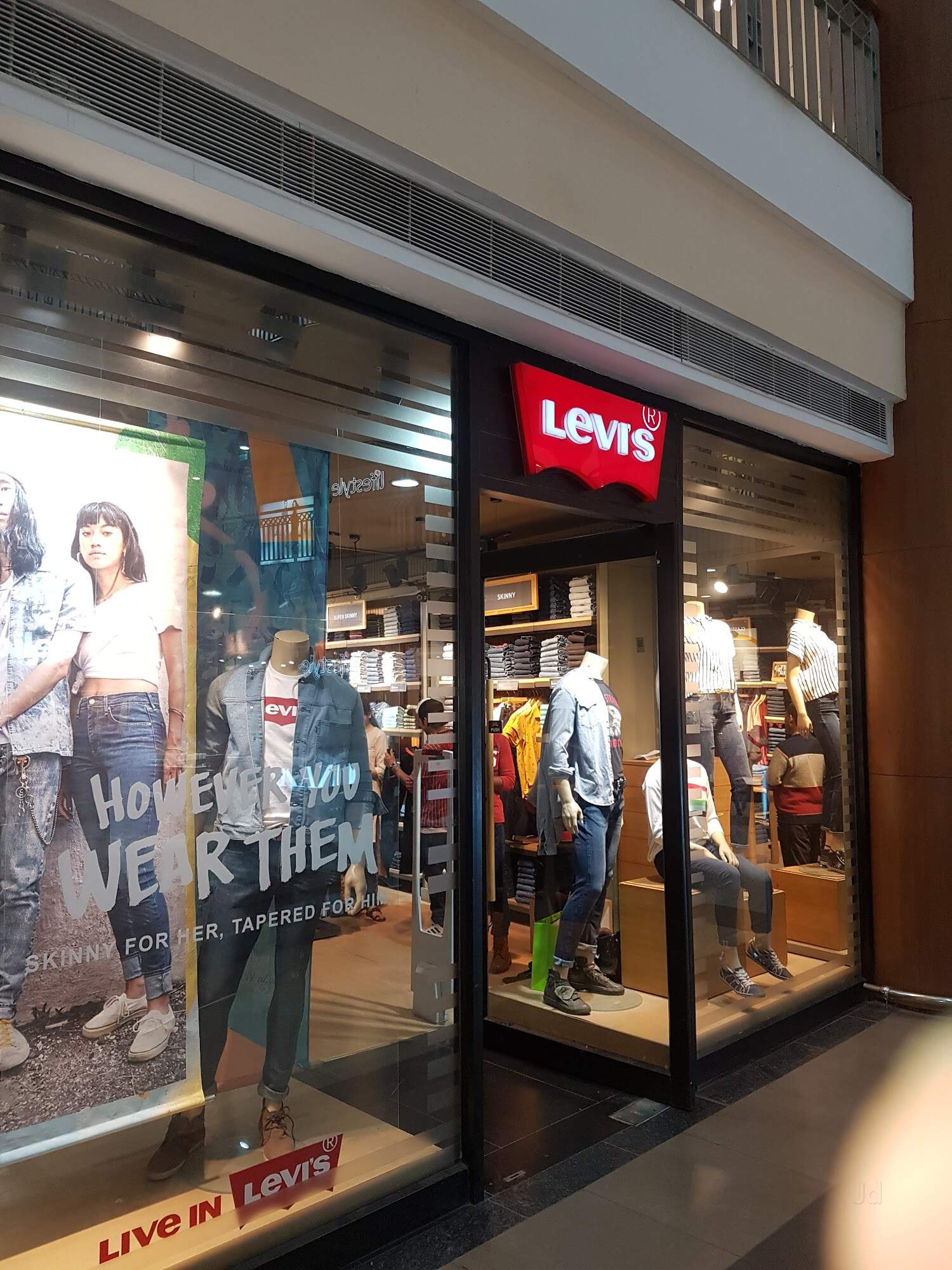 Levi jeans store near me online