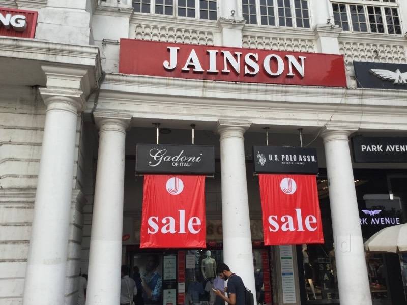 reebok showroom connaught place