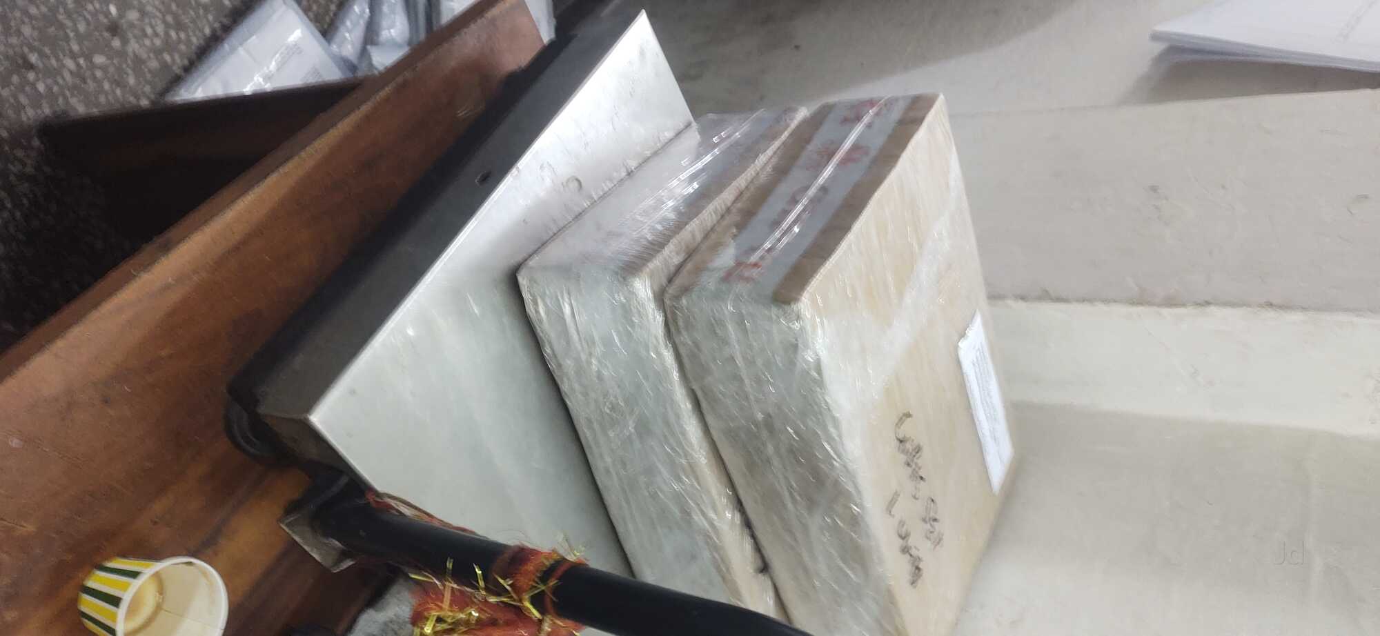 yamaha showroom karol bagh