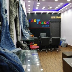 Fastrack Jeans in Tank Road Karol Bagh 