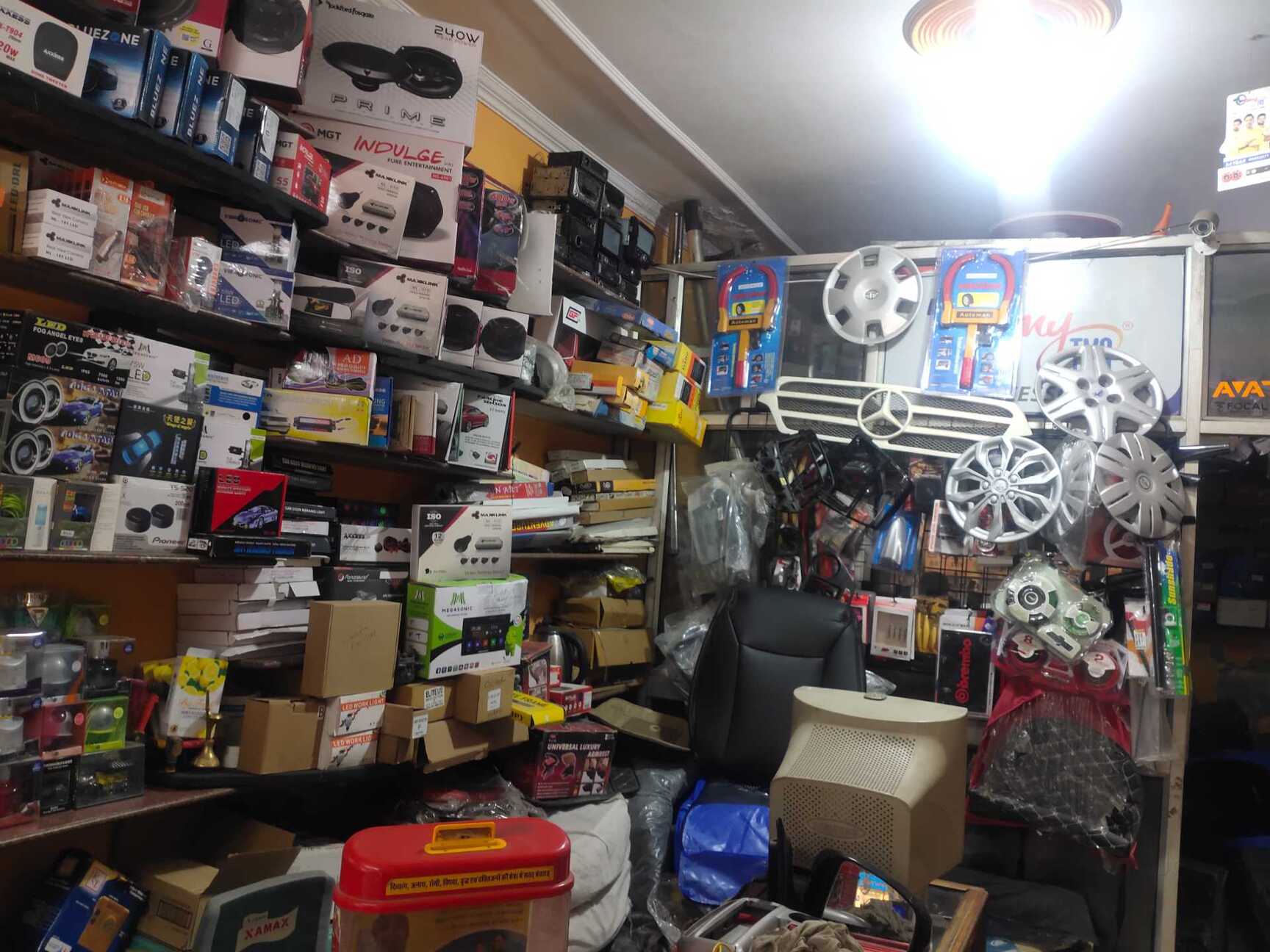 Top Second Hand Car Accessory Dealers in Mayapuri Best Used Car