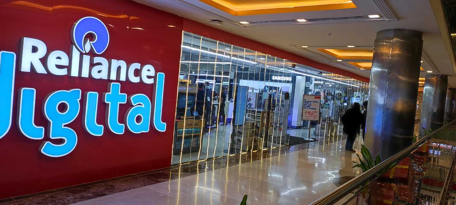 Top Reliance Digital in Dhaula Kuan Best Reliance Digital Store near