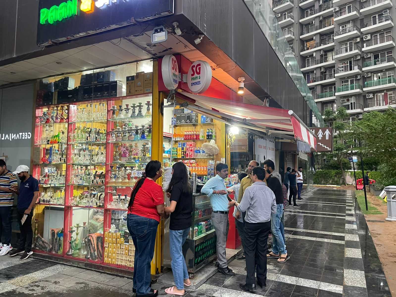 S G PAAN SMOKES Photos, Gurgaon HO, delhi Pictures & Images Gallery