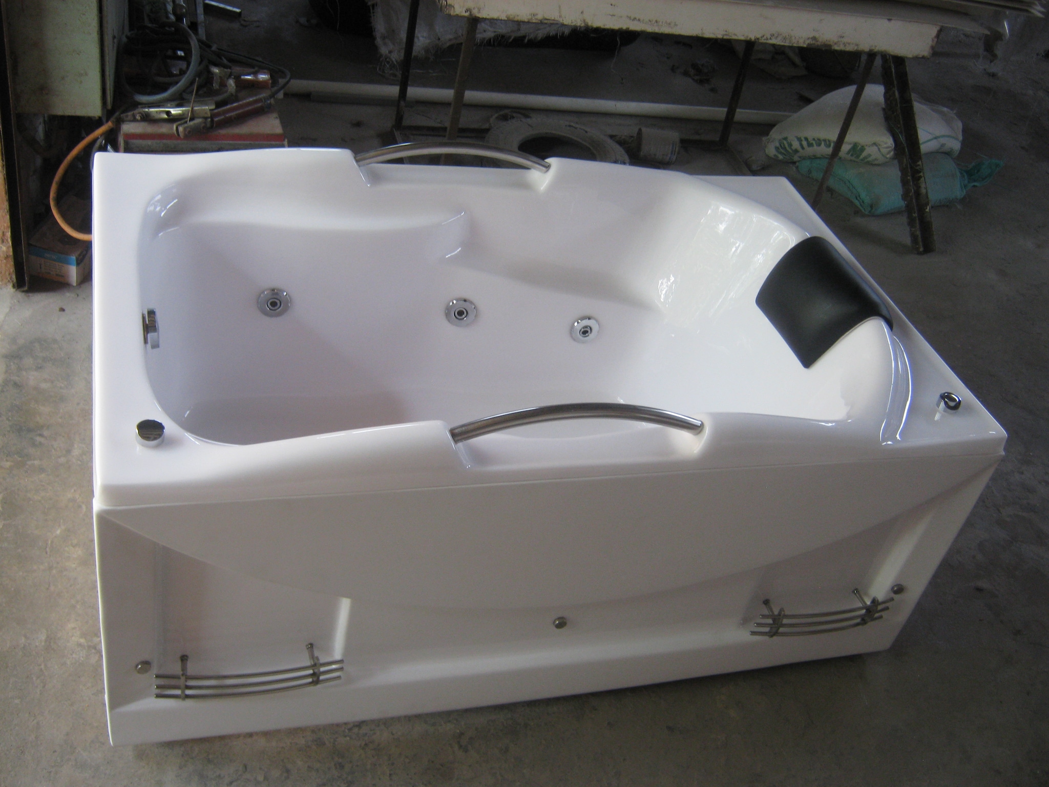 Top 10 Jacuzzi Bath Tub Dealers In Ernakulam Best Sanitaryware