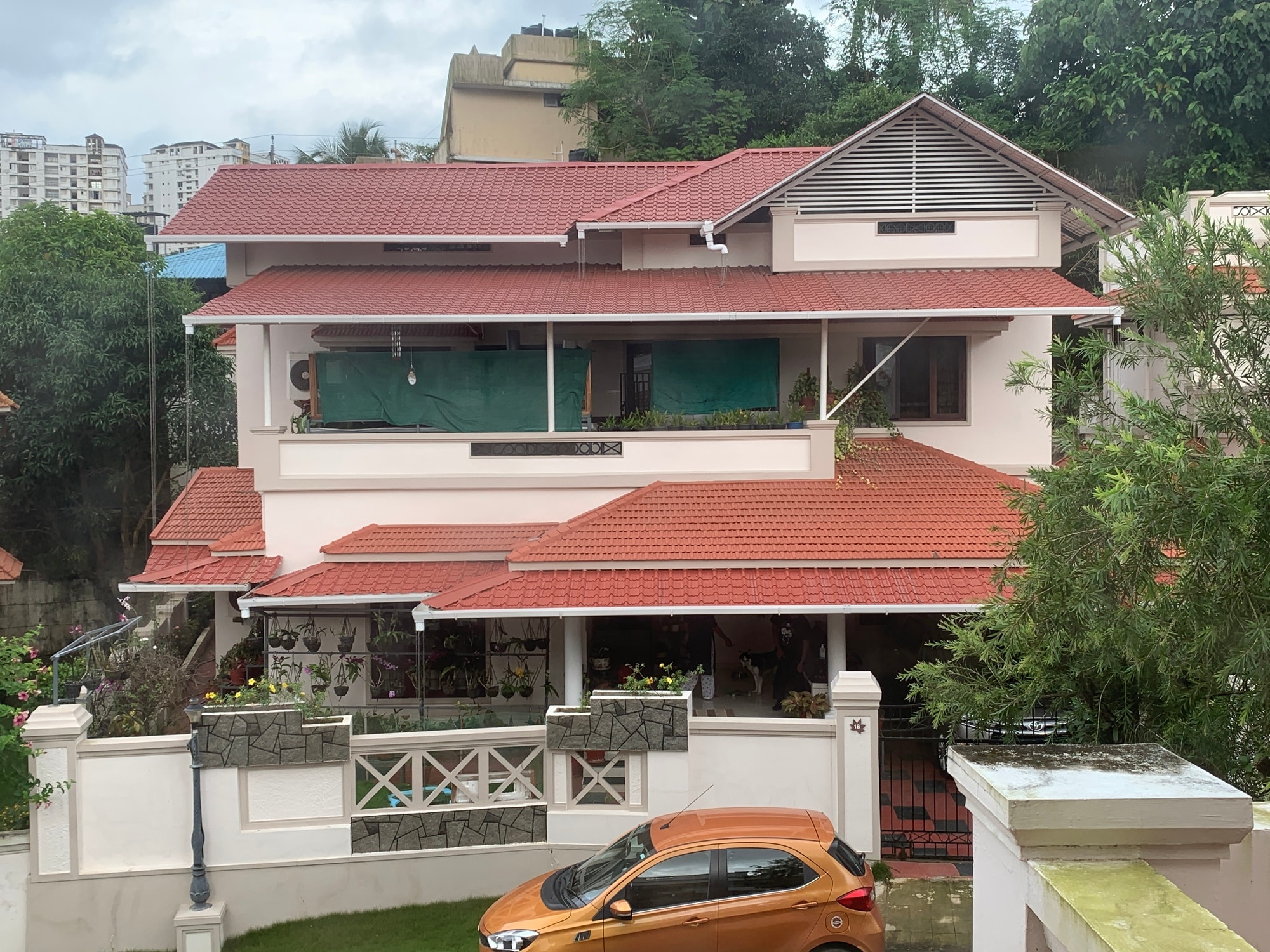 Top Estate Agents For Villas in Thevara Best Real Estate Agents For