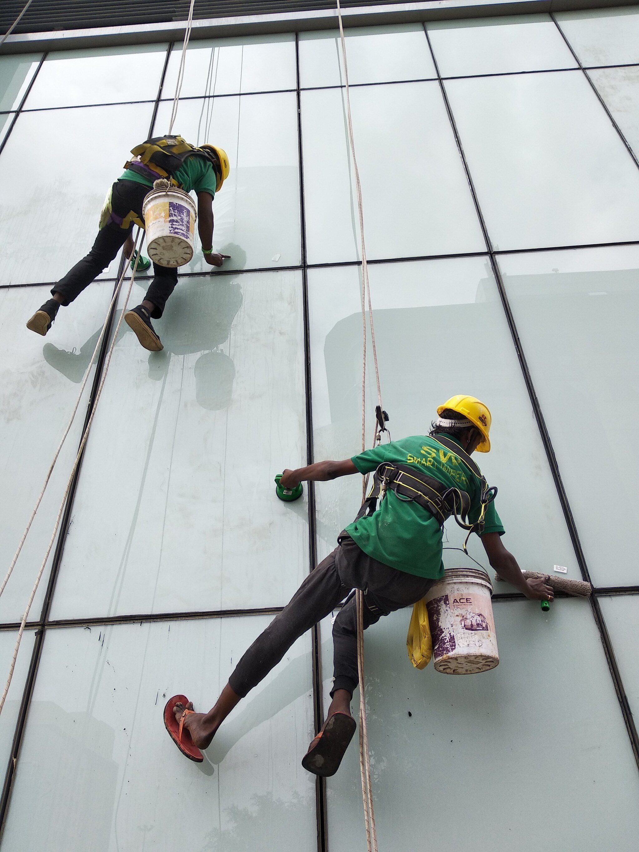 Top Glass Fitting Services in Erode Best Sliding Glass Fitting