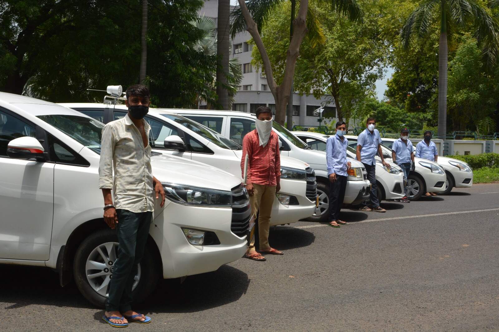 Top Tata Winger On Rent in Gandhinagar Sector 19, Gandhinagar Gujarat ...