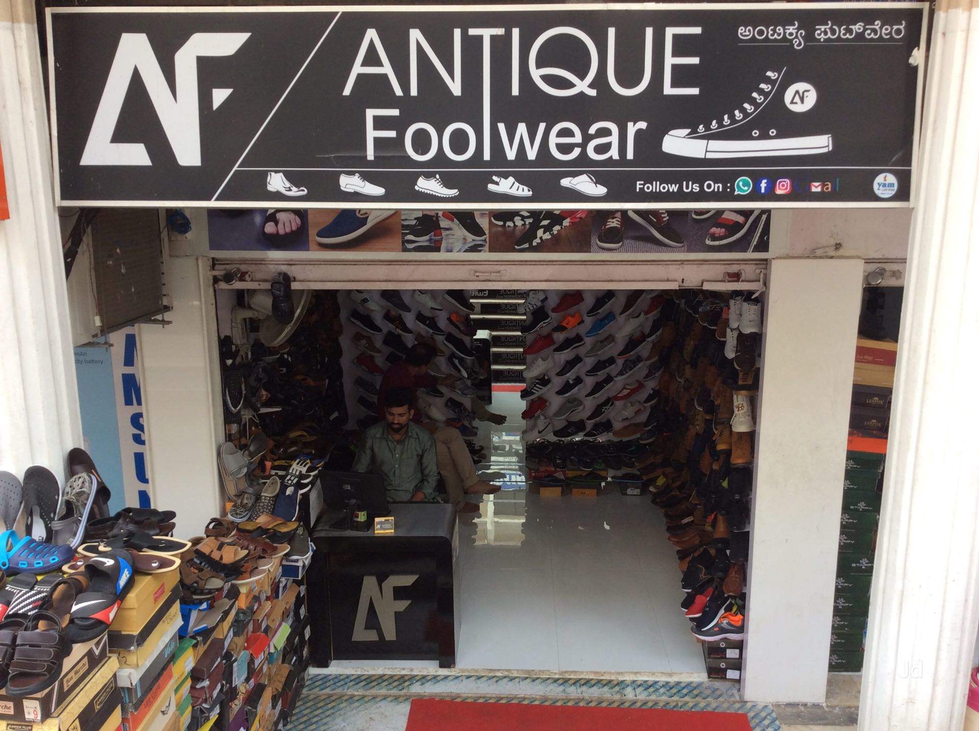 antique footwear