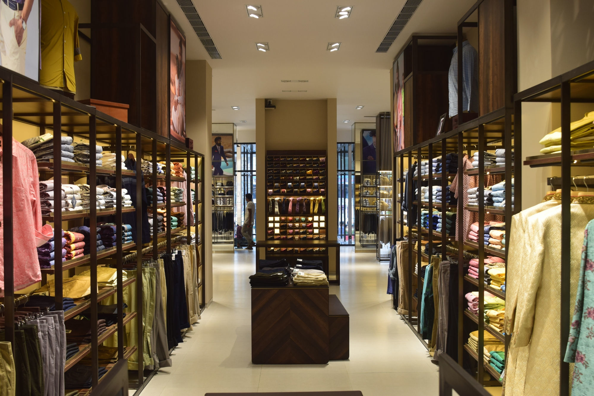 The Raymond Shop Banghagarh Fabric Retailers In Guwahati Justdial