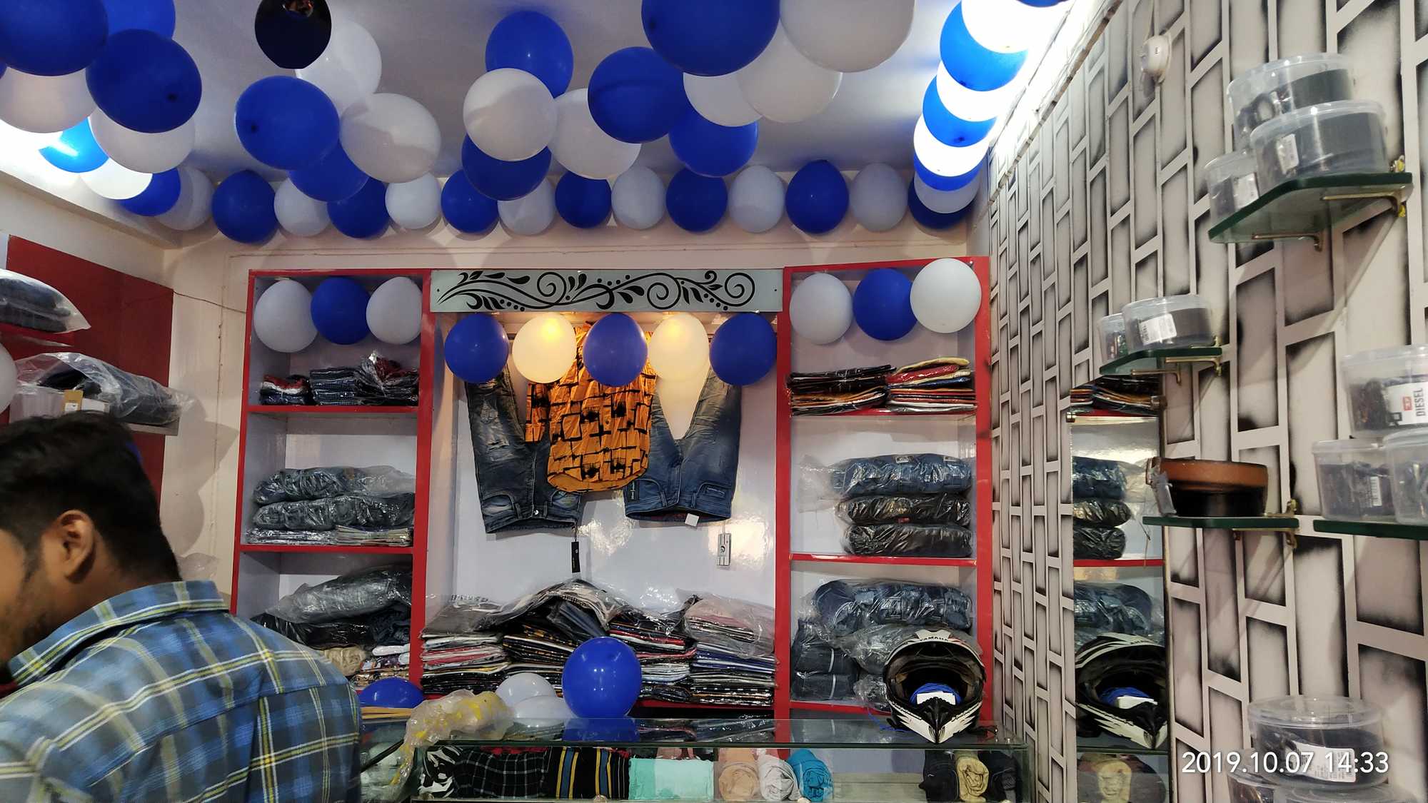 Top Parx Readymade Garment Retailers in Sanjay Place Best Parx