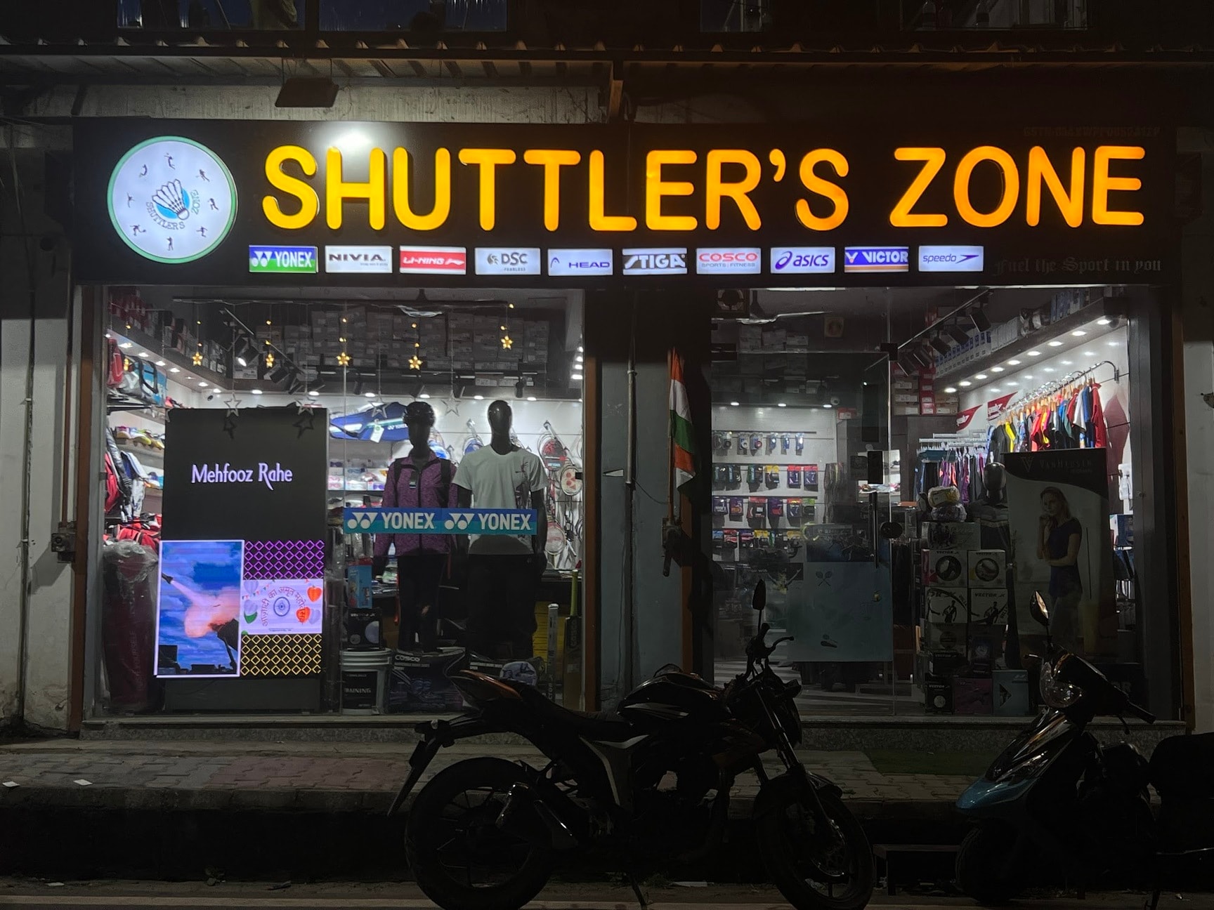 Badminton Shoe in Haldwani Comfortable, Durable Stylish