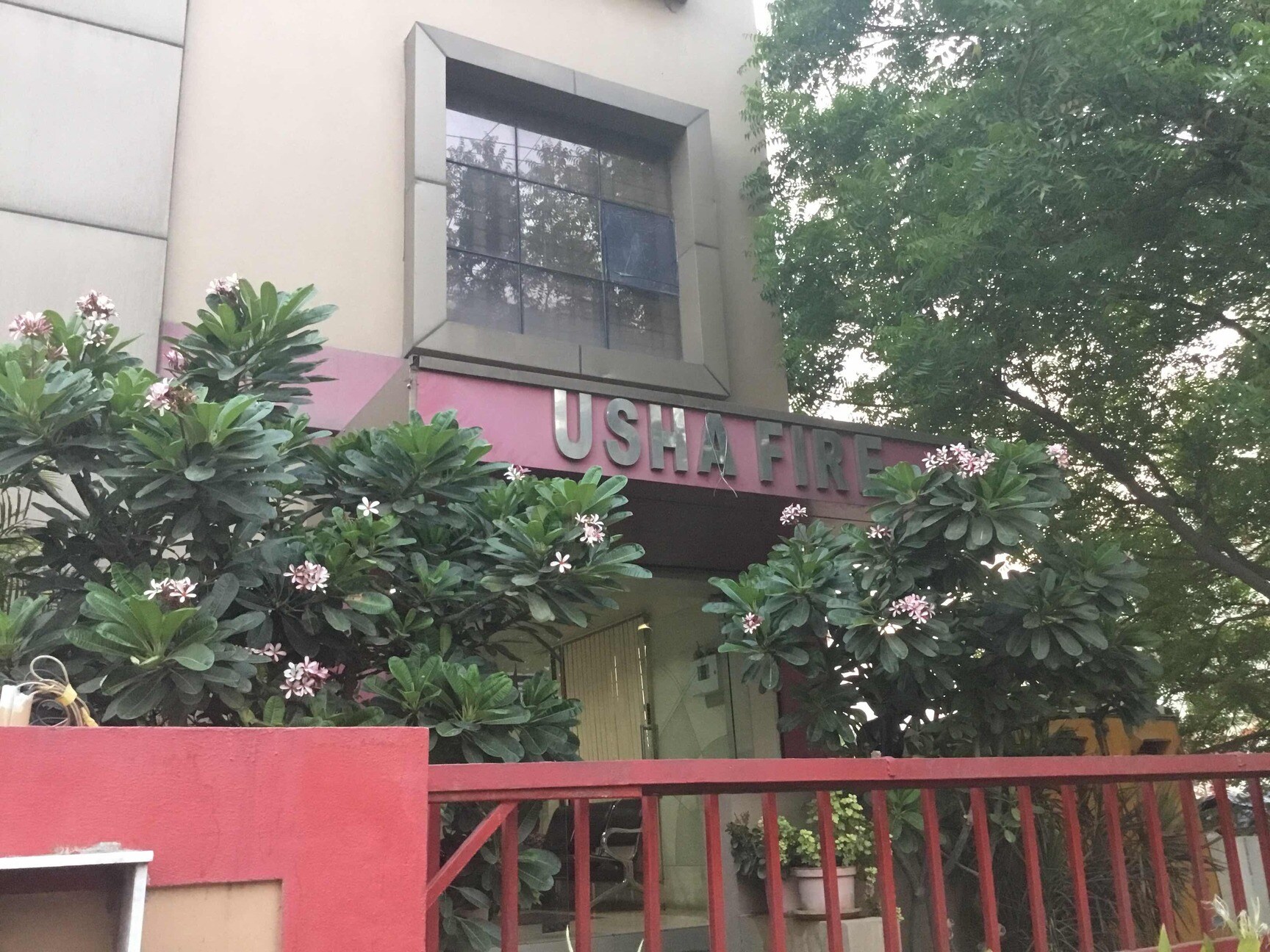 Top 100 Safety Shoe Manufacturers in Hyderabad सेफ्टी शू मनुफक्चरर्स, हैदराबाद Best Security