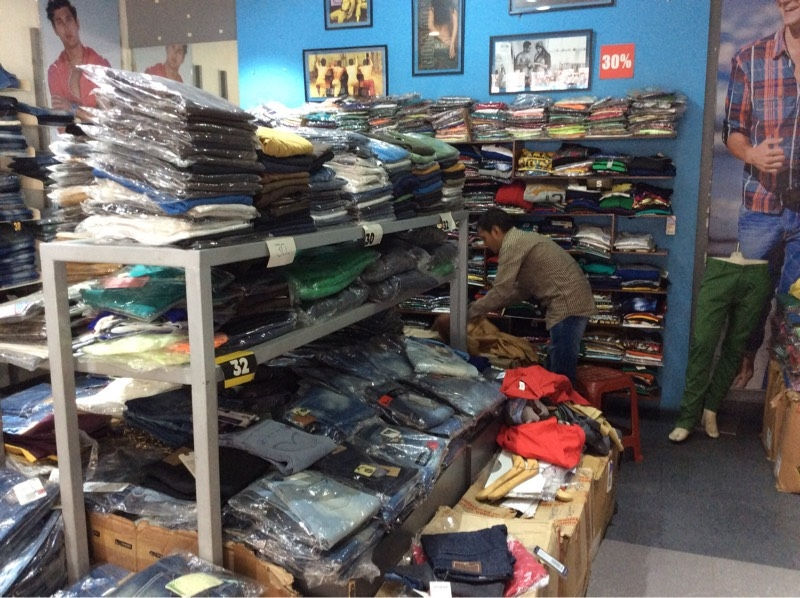 jeans factory outlet near me
