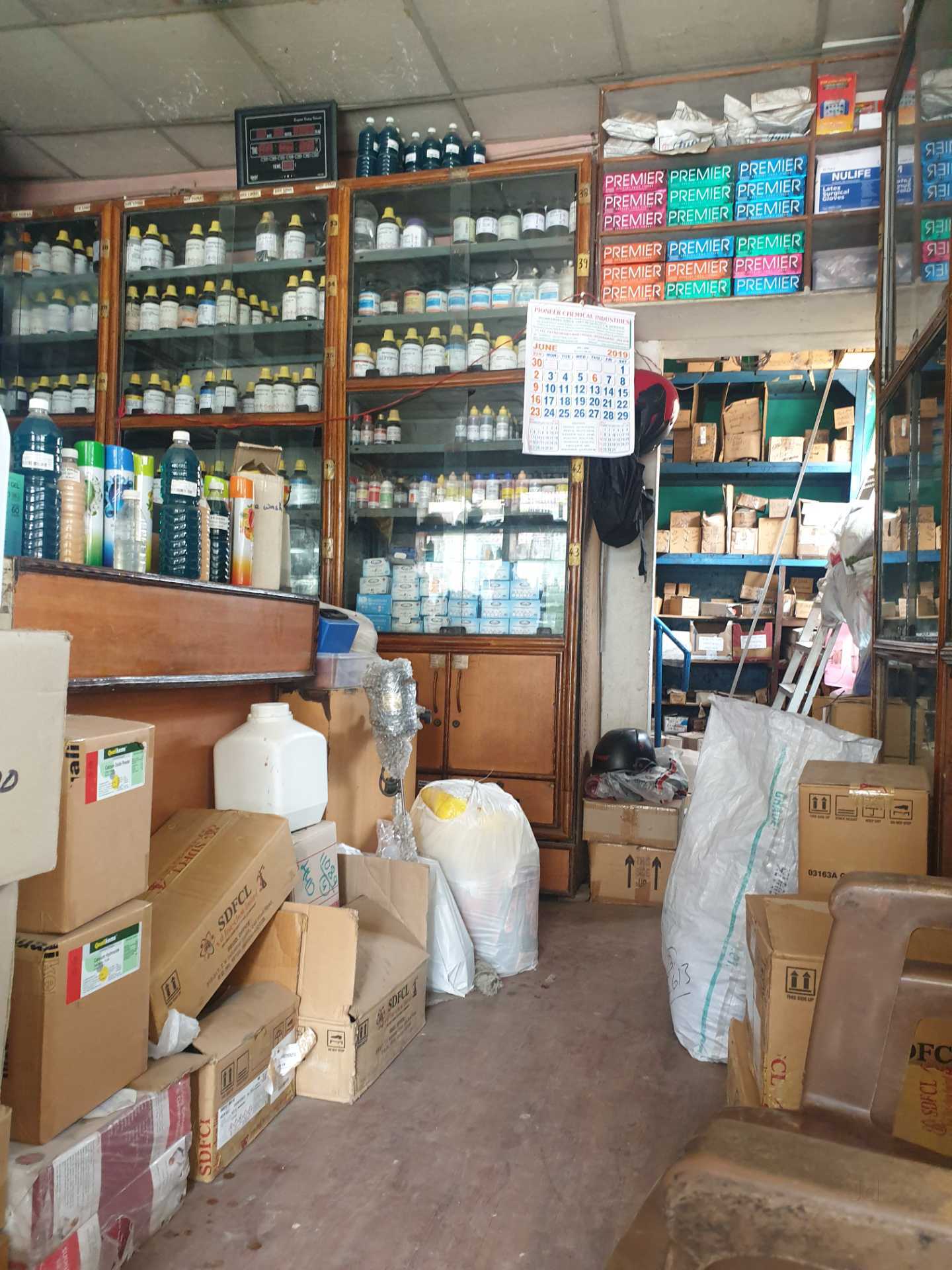 Top 20 Laboratory Glassware Manufacturers in Hyderabad लेबोरेटरी