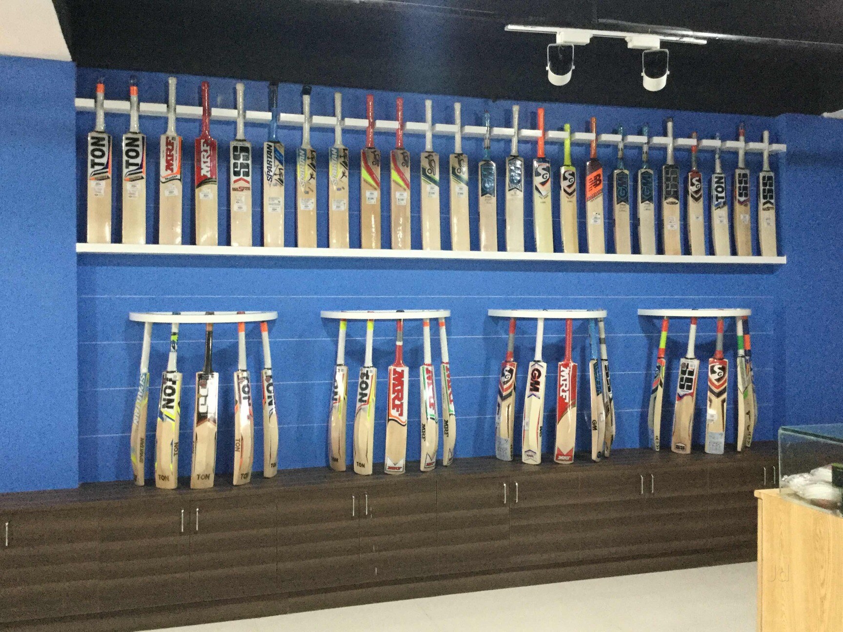 Catalogue Sri Balaji Sports Shop in Kukatpally , Hyderabad Justdial